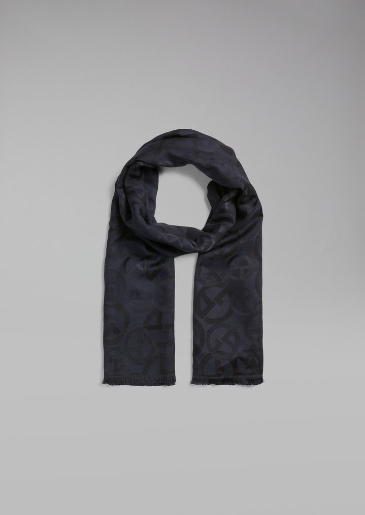 Estola de tejido de jacquard con logotipos GA Estola de tejido de jacquard con logotipos GA