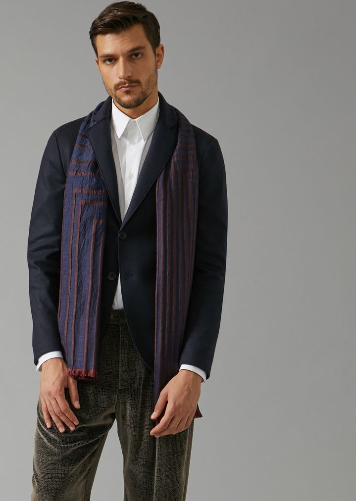 Estola de seda y lana virgen de tejido de jacquard de rayas Estola de seda y lana virgen de tejido de jacquard de rayas