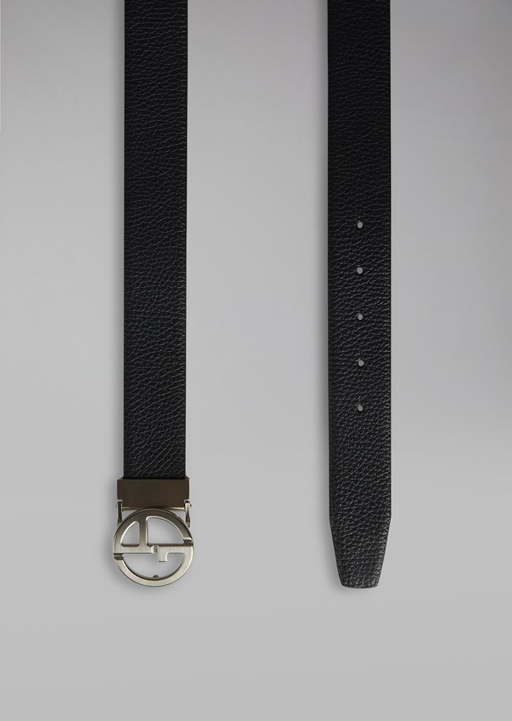 cinturon-de-piel-de-becerro-granulada-con-logotipo-de-metal cinturon-de-piel-de-becerro-granulada-con-logotipo-de-metal