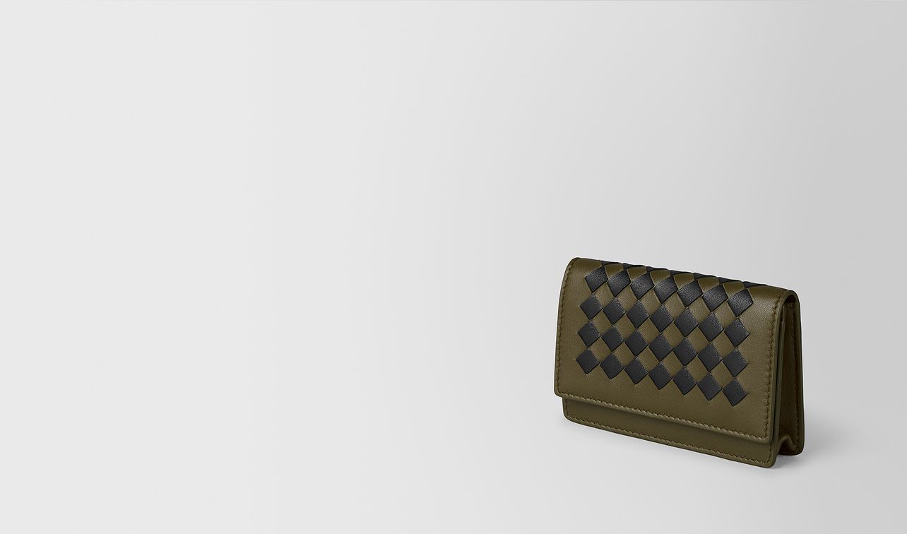 mustard/nero intrecciato checker card case landing