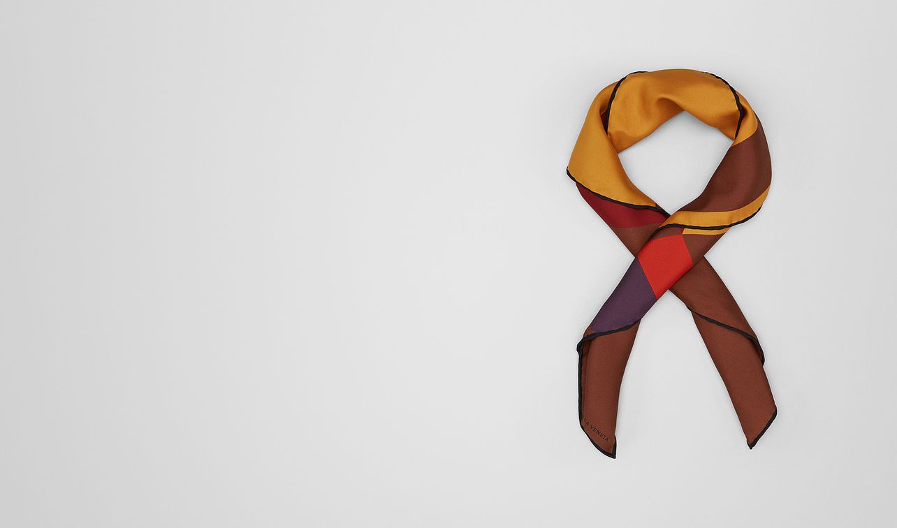 hibiscus silk foulard landing