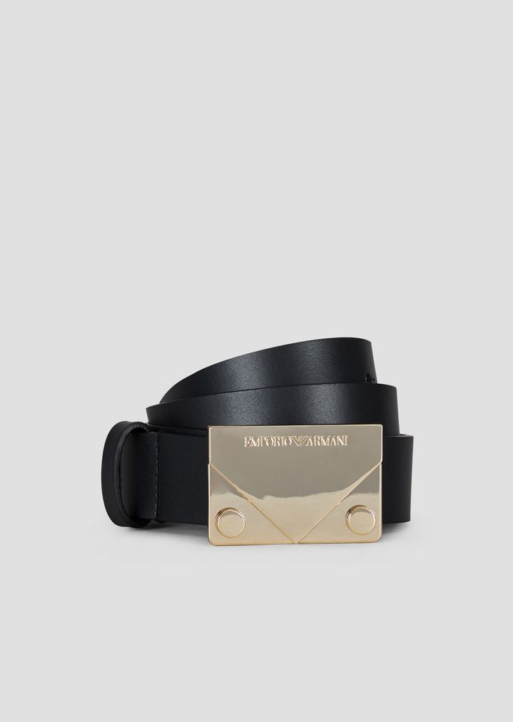 Cinturón de piel con hebilla metálica con logotipo Cinturón de piel con hebilla metálica con logotipo