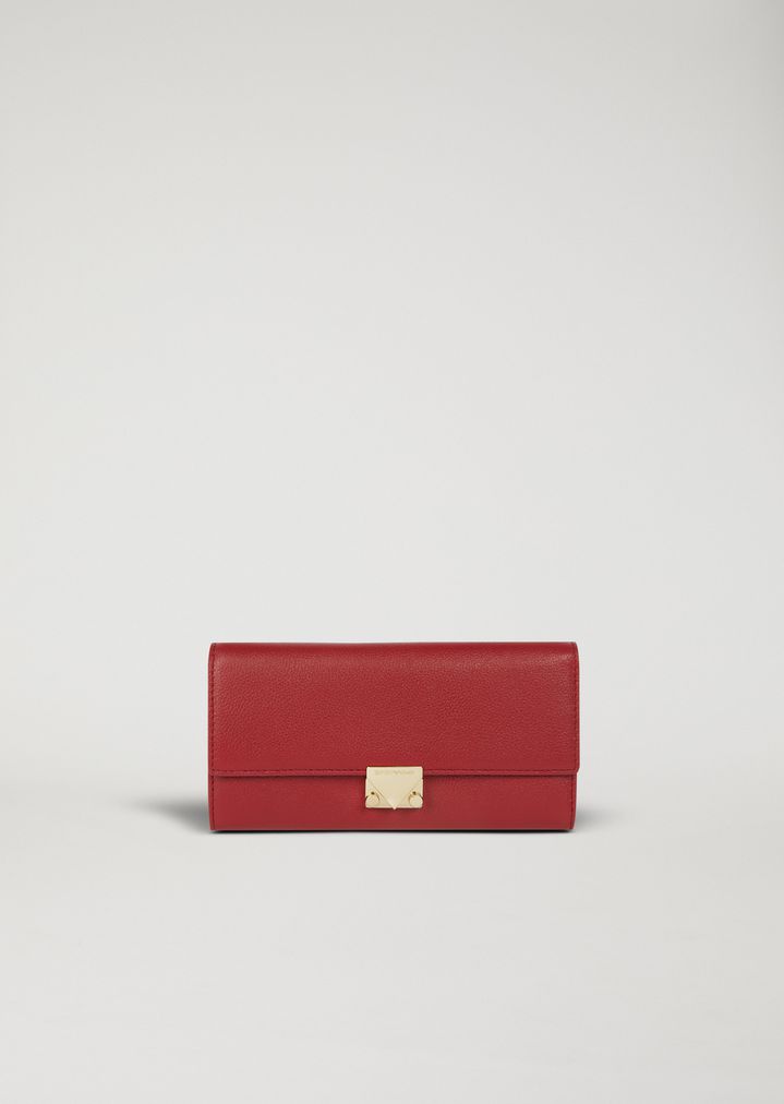 Cartera horizontal de piel con cierre triangular Cartera horizontal de piel con cierre triangular