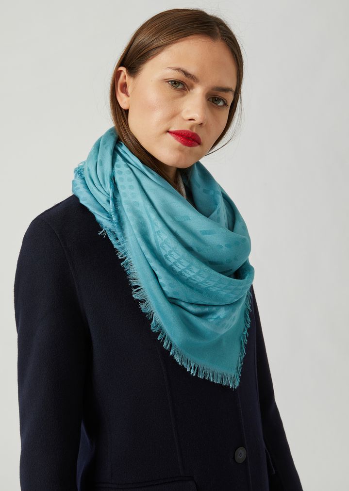 Bufanda de mezcla de modal con logotipo de jacquard y flecos Bufanda de mezcla de modal con logotipo de jacquard y flecos