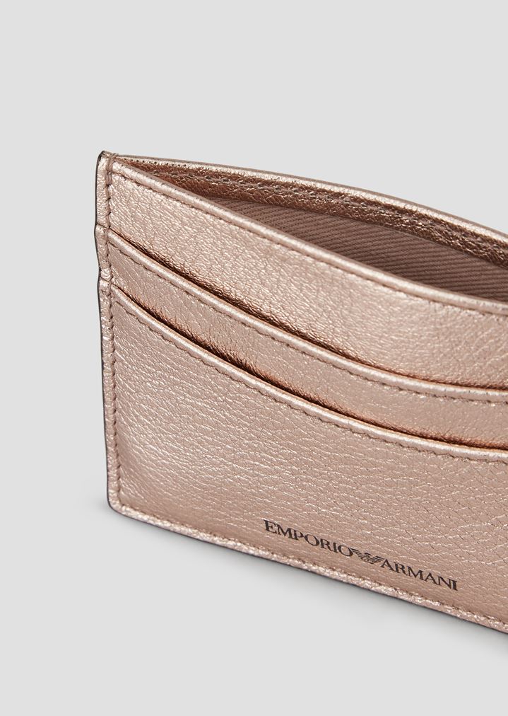 Tarjetero de piel con estampado madrás Tarjetero de piel con estampado madrás