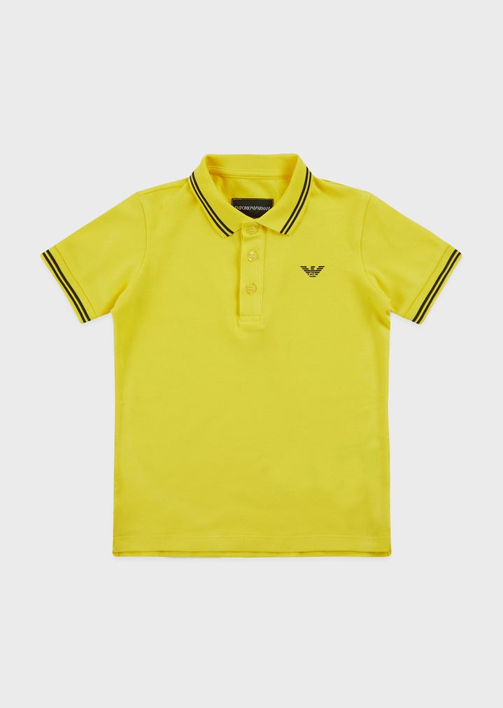 Polo de manga corta de piqué con logotipo bordado Polo de manga corta de piqué con logotipo bordado