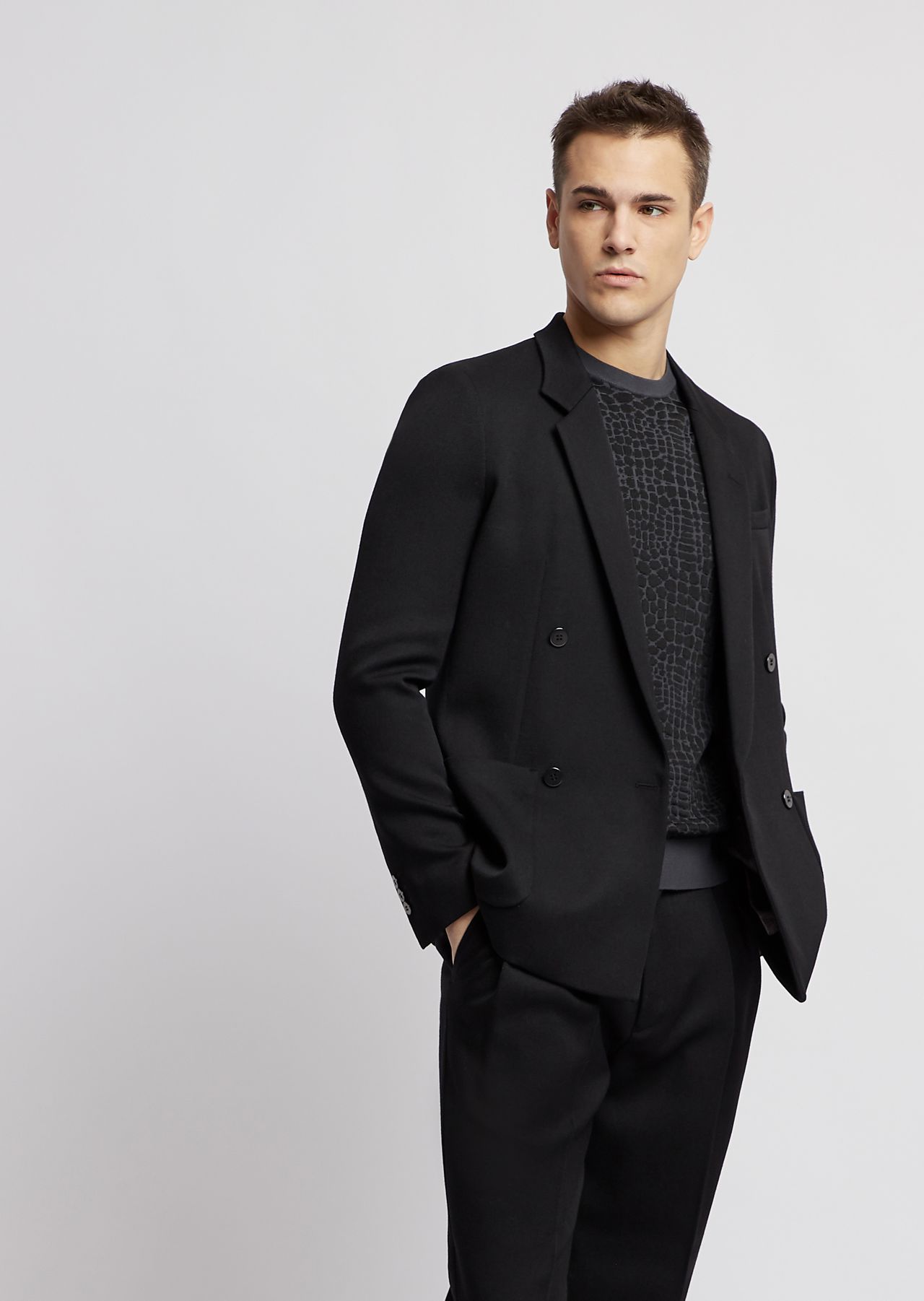 Lightweight wool gabardine suit with double-breasted jacket and