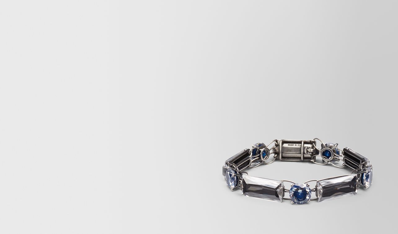 bracelet in silver and blue grey stones landing