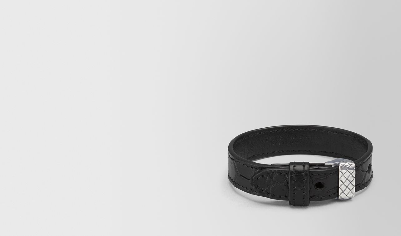 bracelet in nero crocodile and silver, intrecciato detail landing