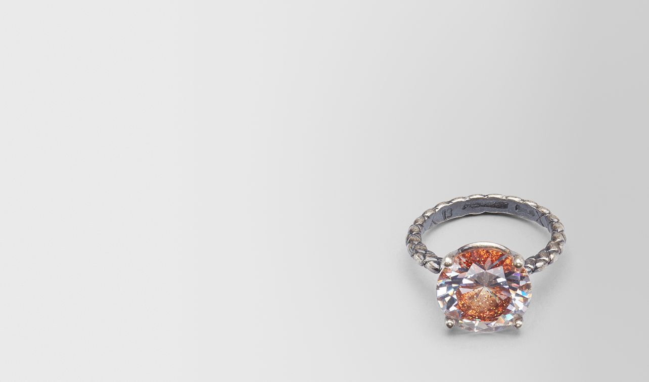 bague en émail avec zircons landing