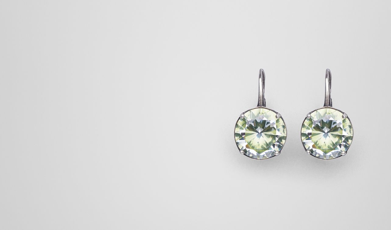 chamomile cubic zirconia/oxidized silver earrings landing