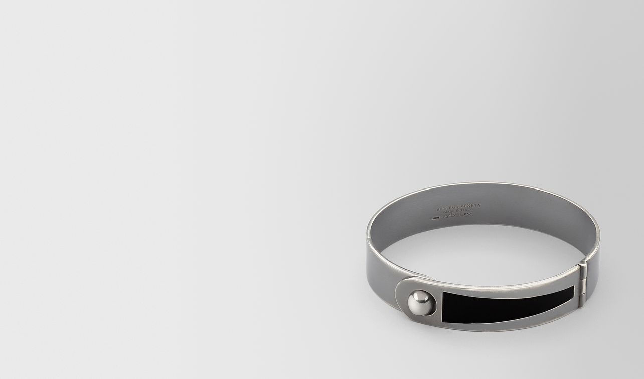 nero silver bracellet landing