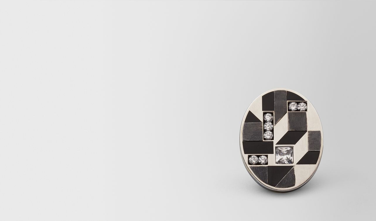 cubic zirconia/enamel/silver ring landing