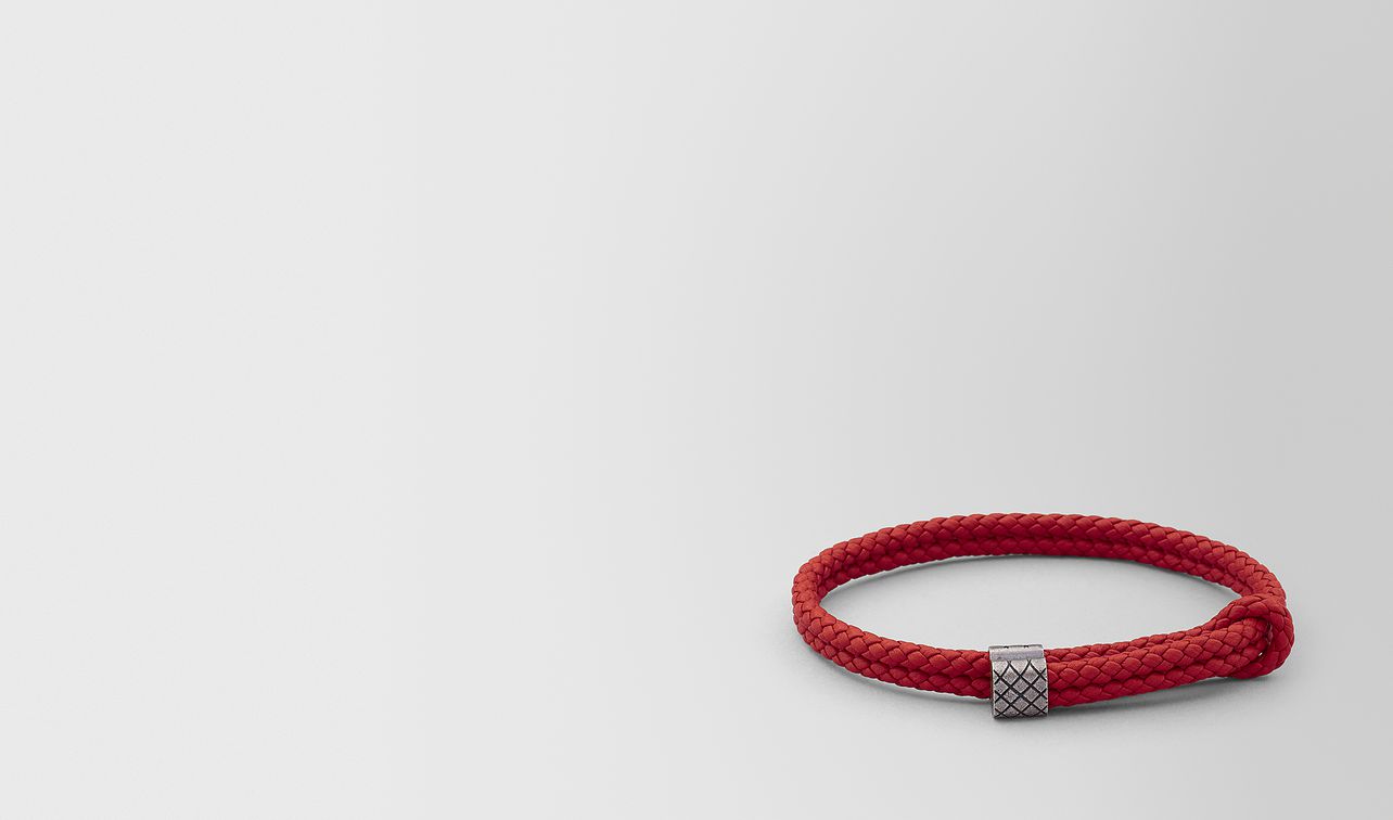 bracelet in leather and silver landing