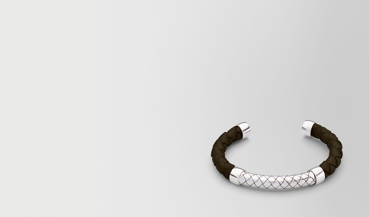 bracelet in leather and silver landing