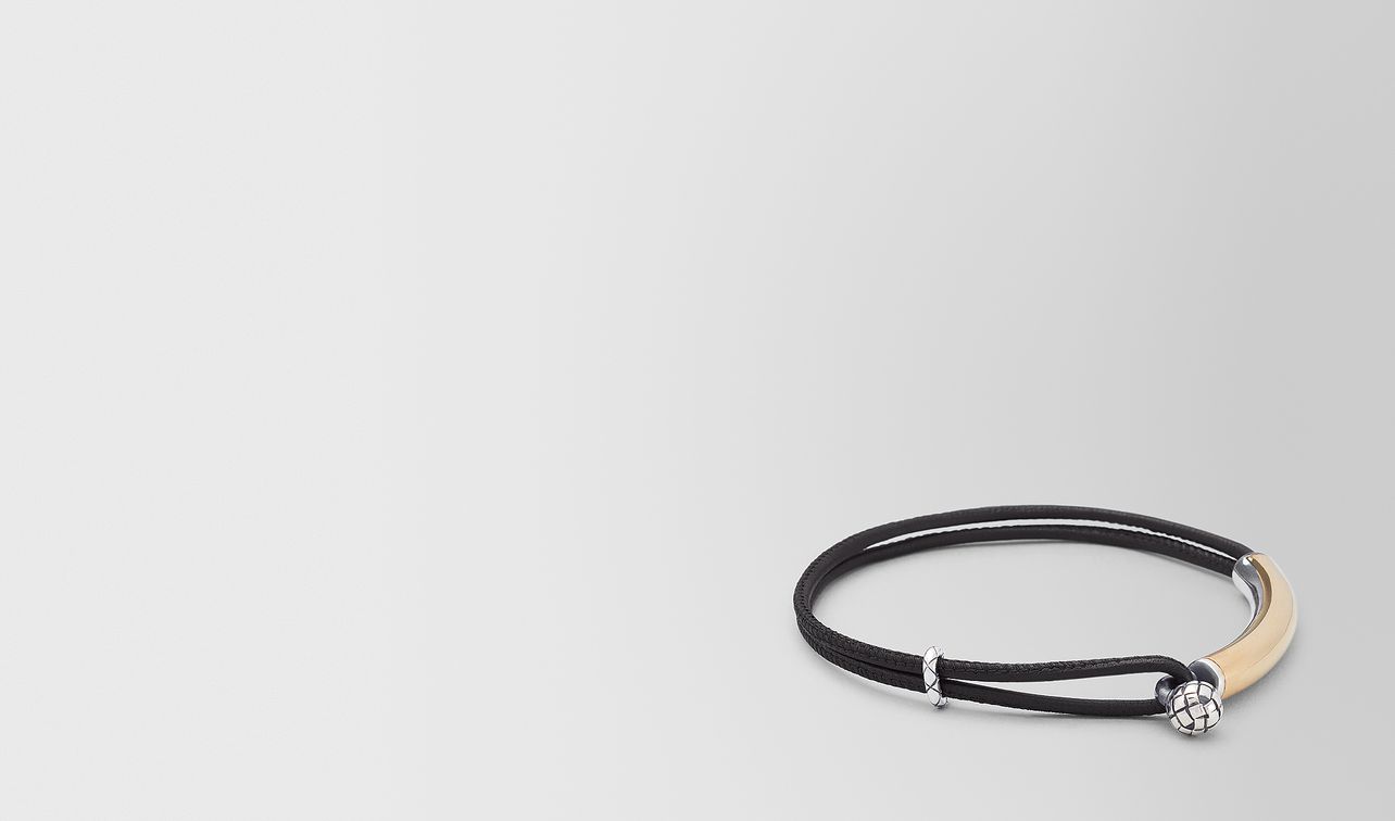 bracelet in leather and silver landing
