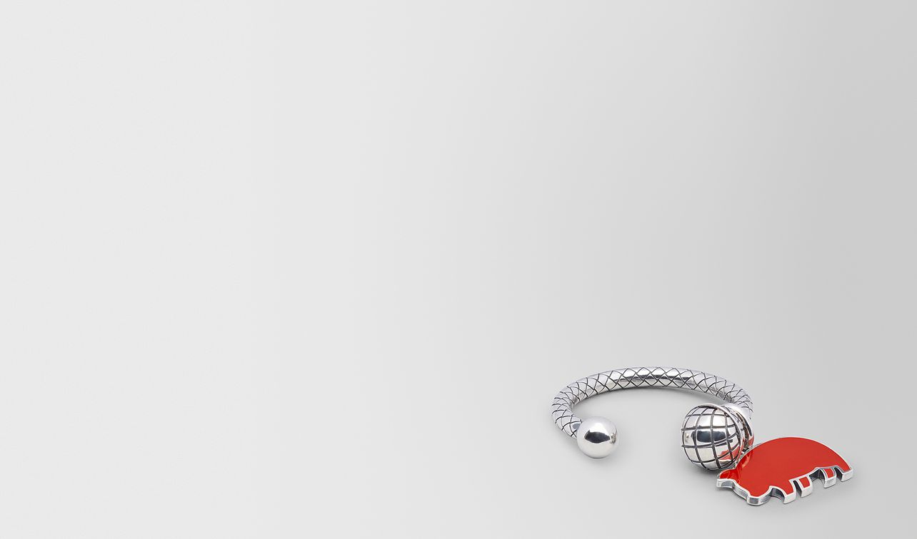 key ring in enamel and silver
landing