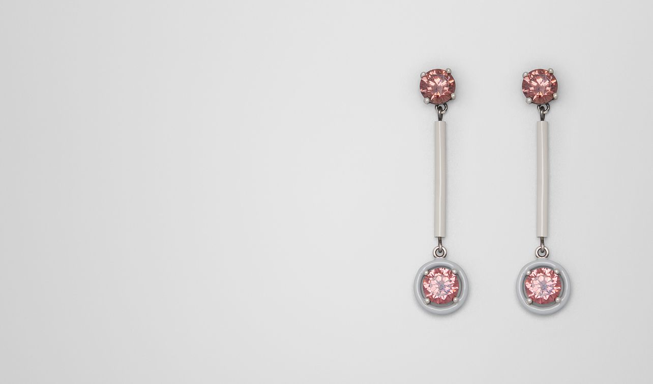 earring in zirconia and enamel landing