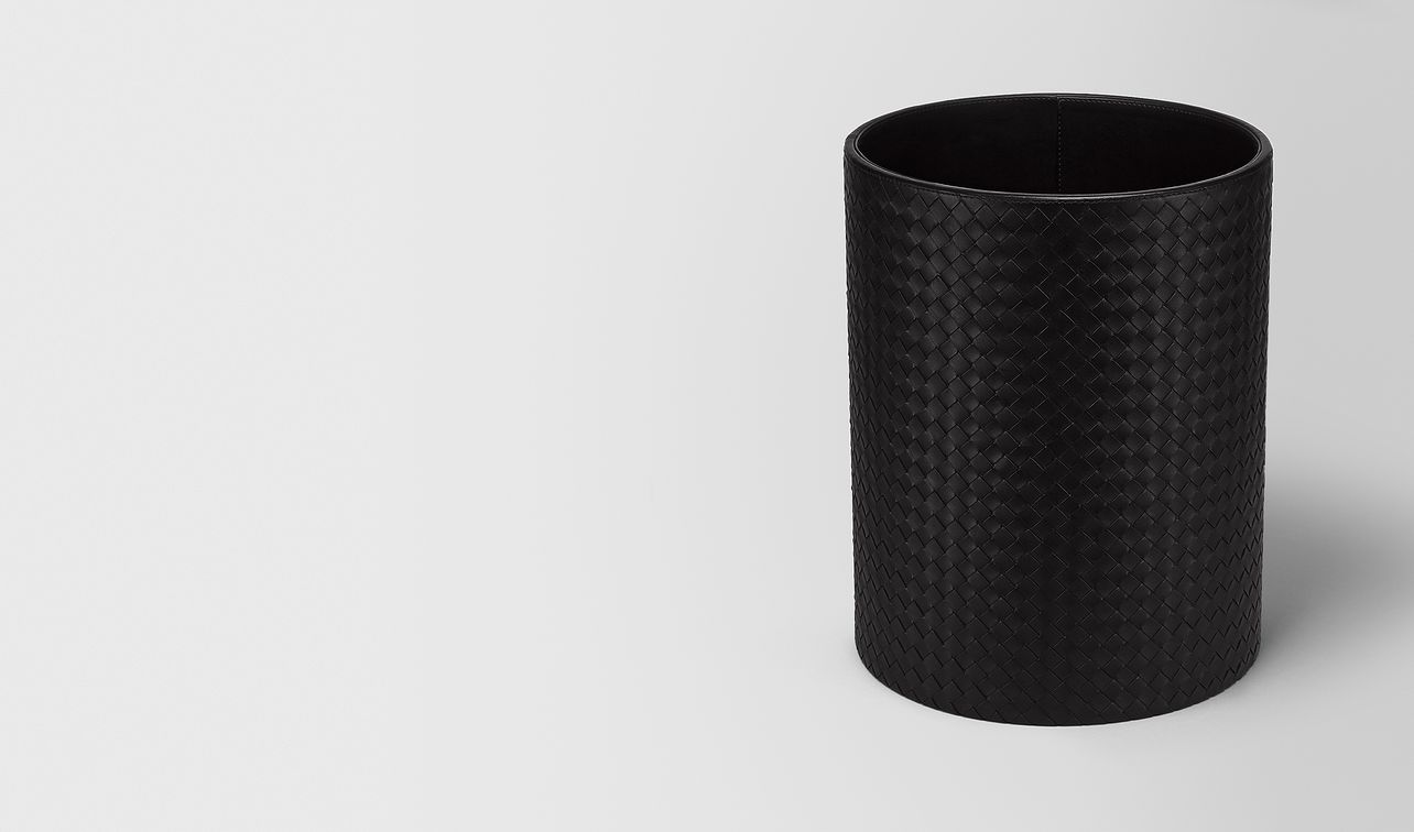 nero intrecciato nappa leather waste paper basket landing