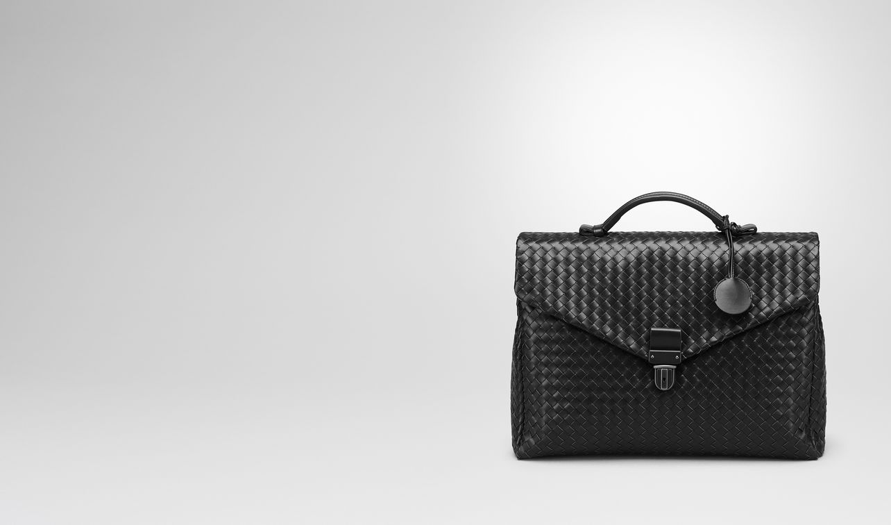 small briefcase in nero intrecciato vn landing