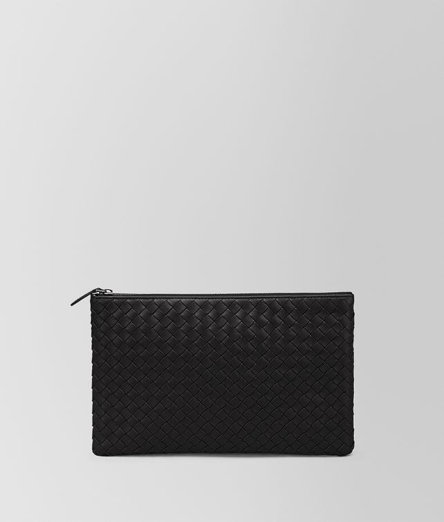 BOTTEGA VENETA MEDIUM DOCUMENT CASE IN NERO INTRECCIATO NAPPA Pouch E fp