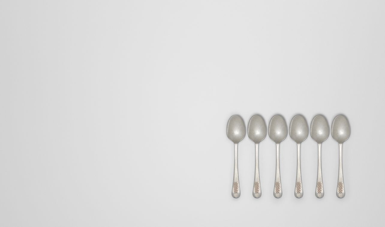 vintage stainless-steel tea/coffee spoon six-piece set landing