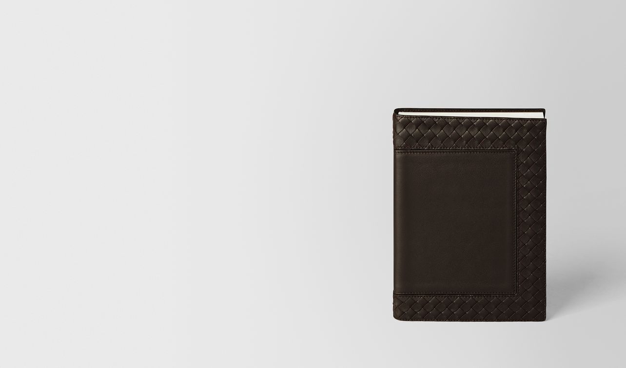 carnet en cuir nappa intrecciato espresso landing