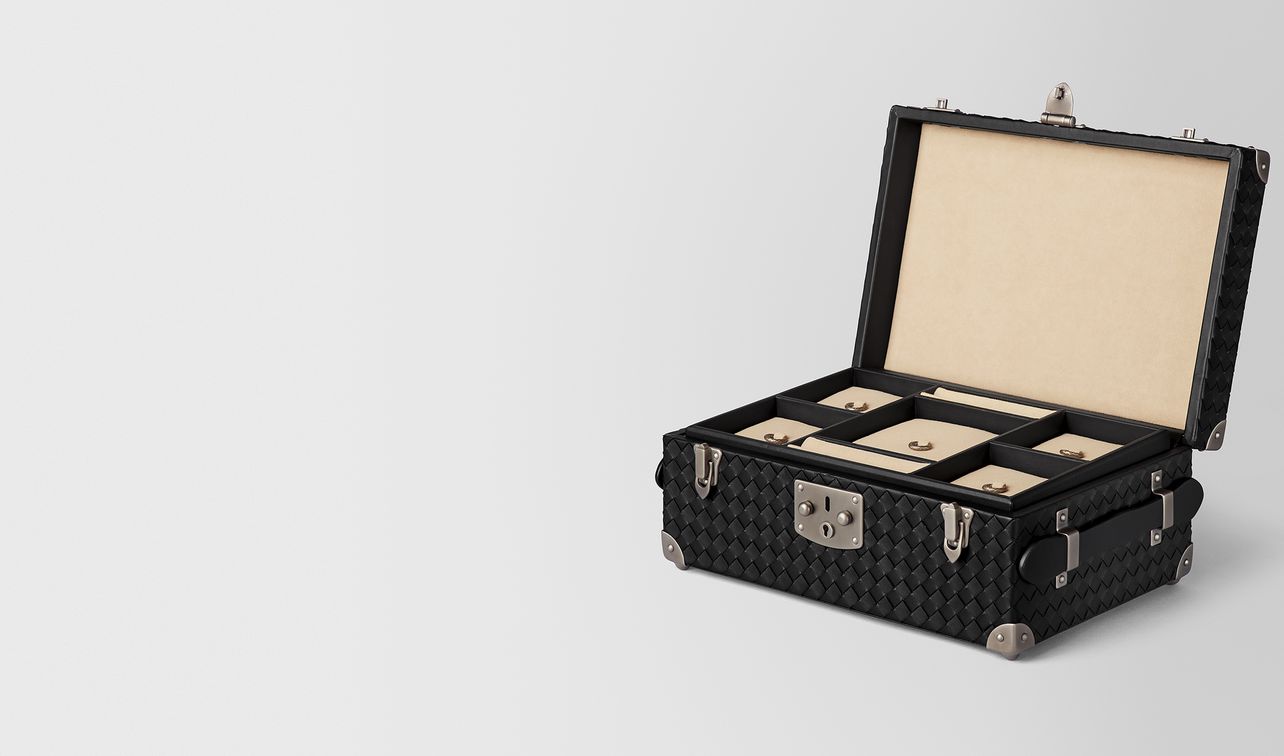 nero intrecciato nappa leather jewellery travel case landing