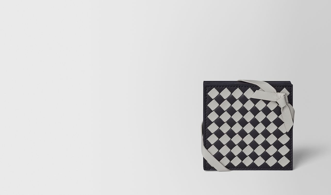 coaster in intrecciato chequer landing