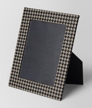 LARGE PHOTO FRAME IN INTRECCIATO CHECKER