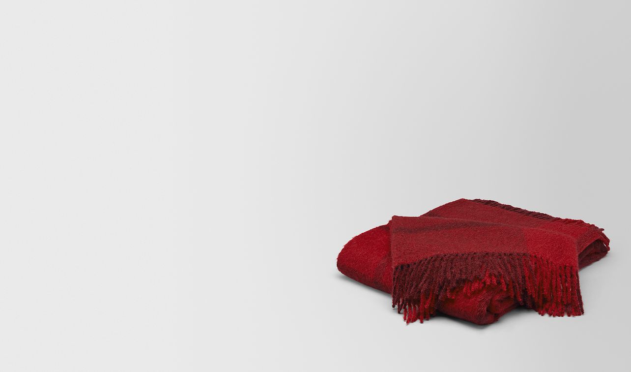 kaunis blanket in alpaca and wool landing