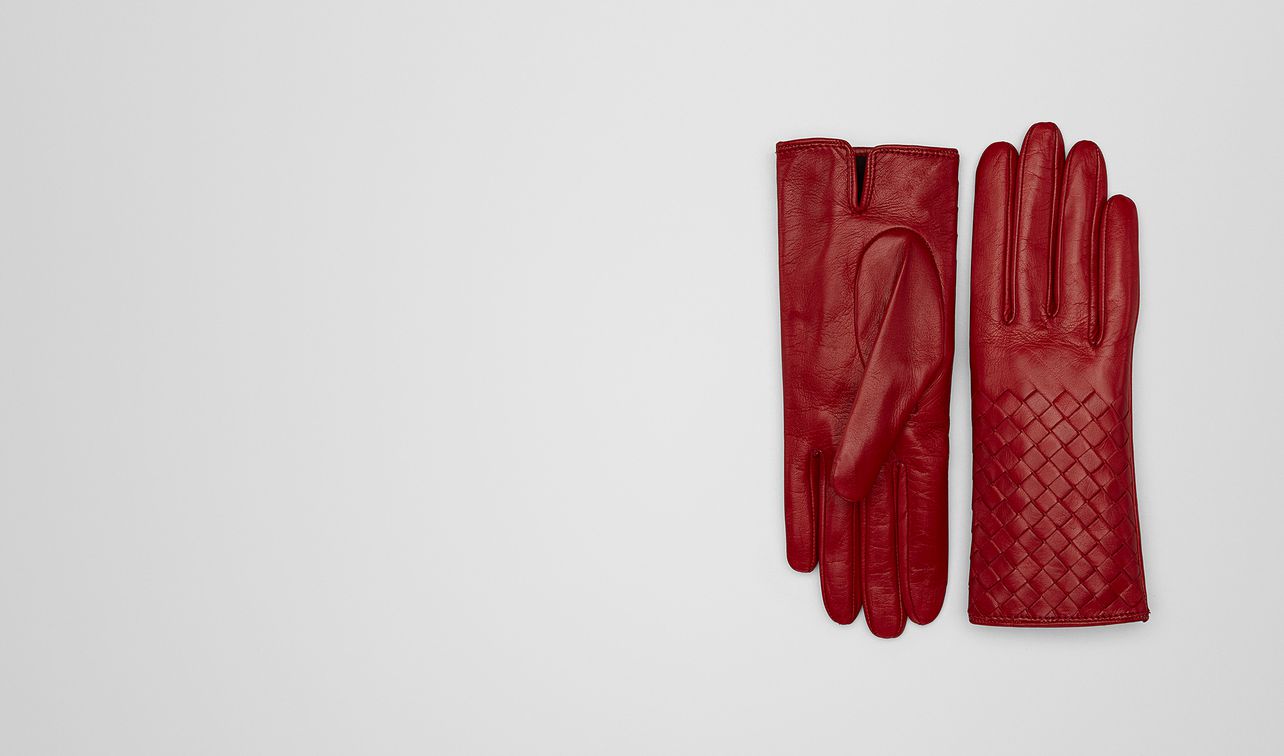 baccara rose nappa gloves landing