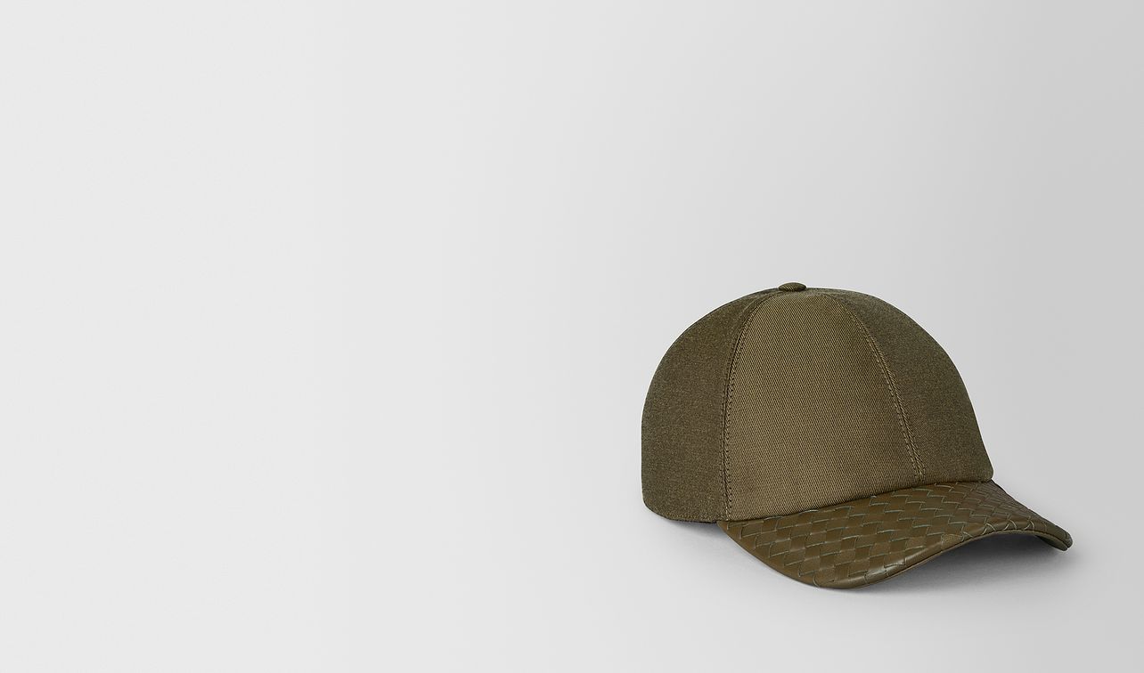 billfold in nappa bicolor landing