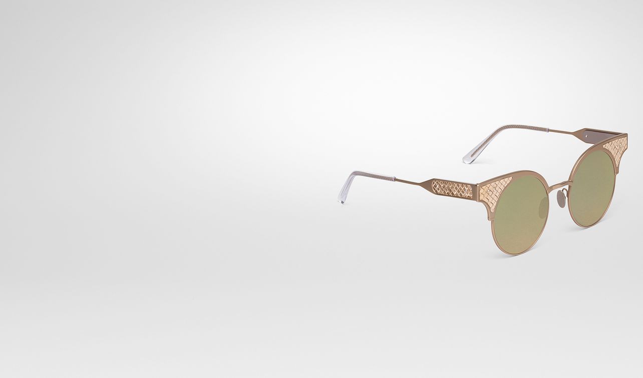 bv15 sunglasses in rose gold titanium, light rose gold mirror lenss and rose gold 18kt intrecciato details landing
