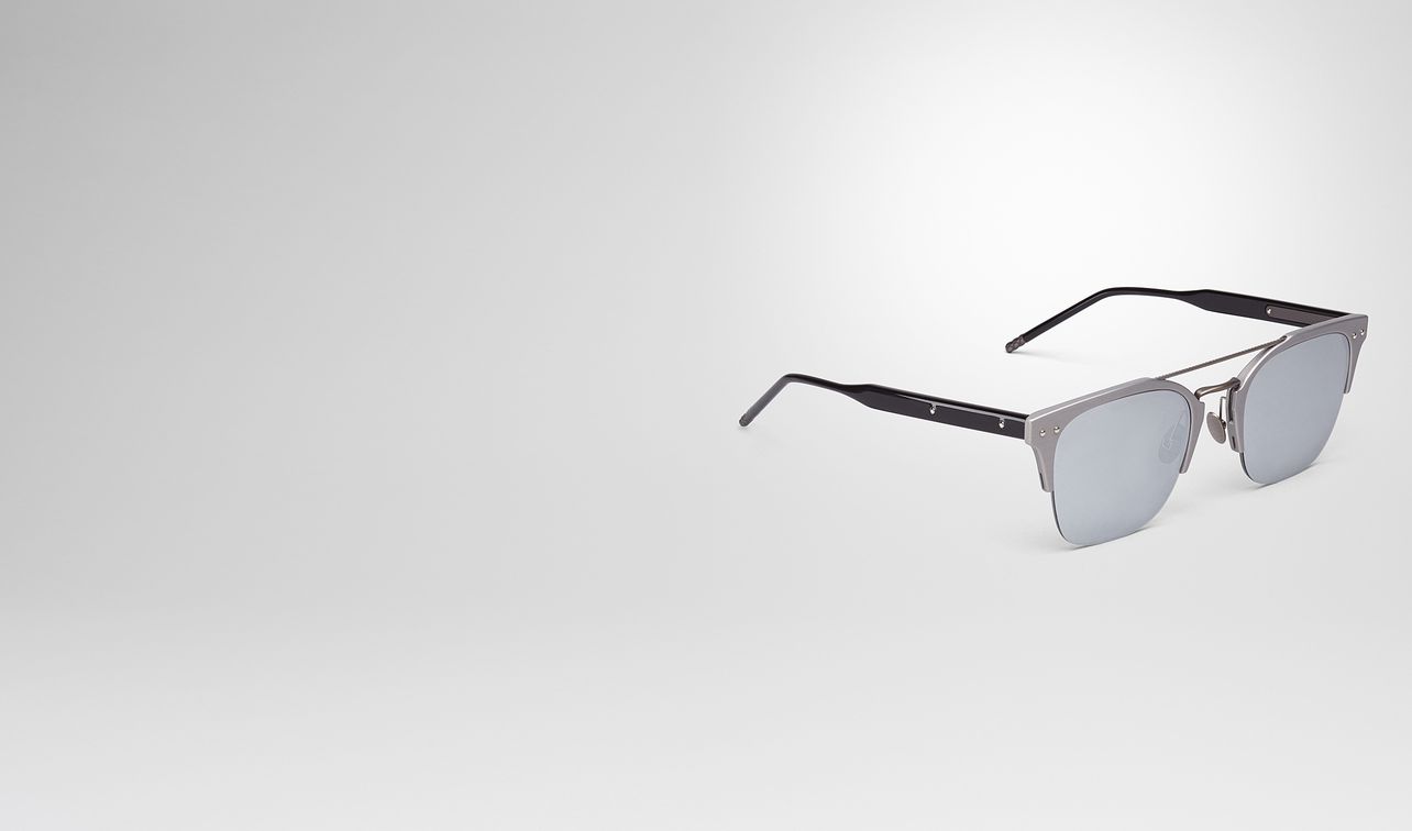 grey aluminium sunglasses landing