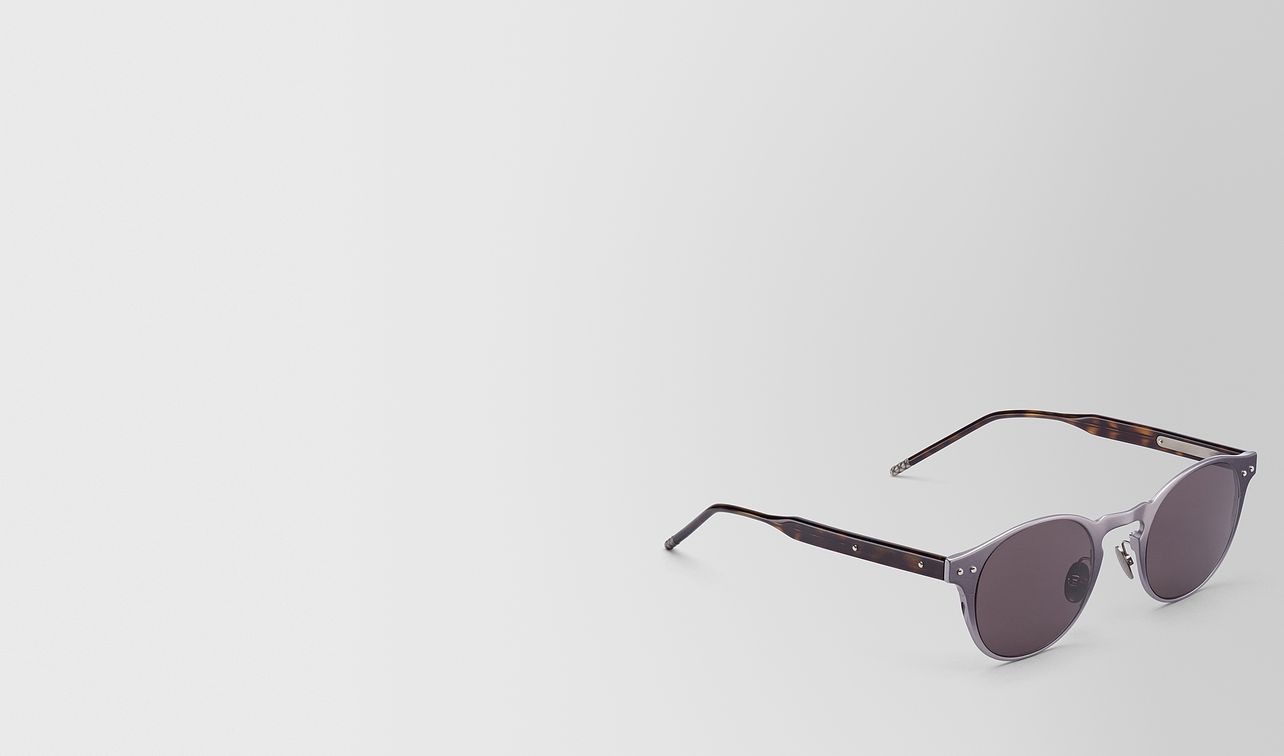 grey alluminum sunglasses landing