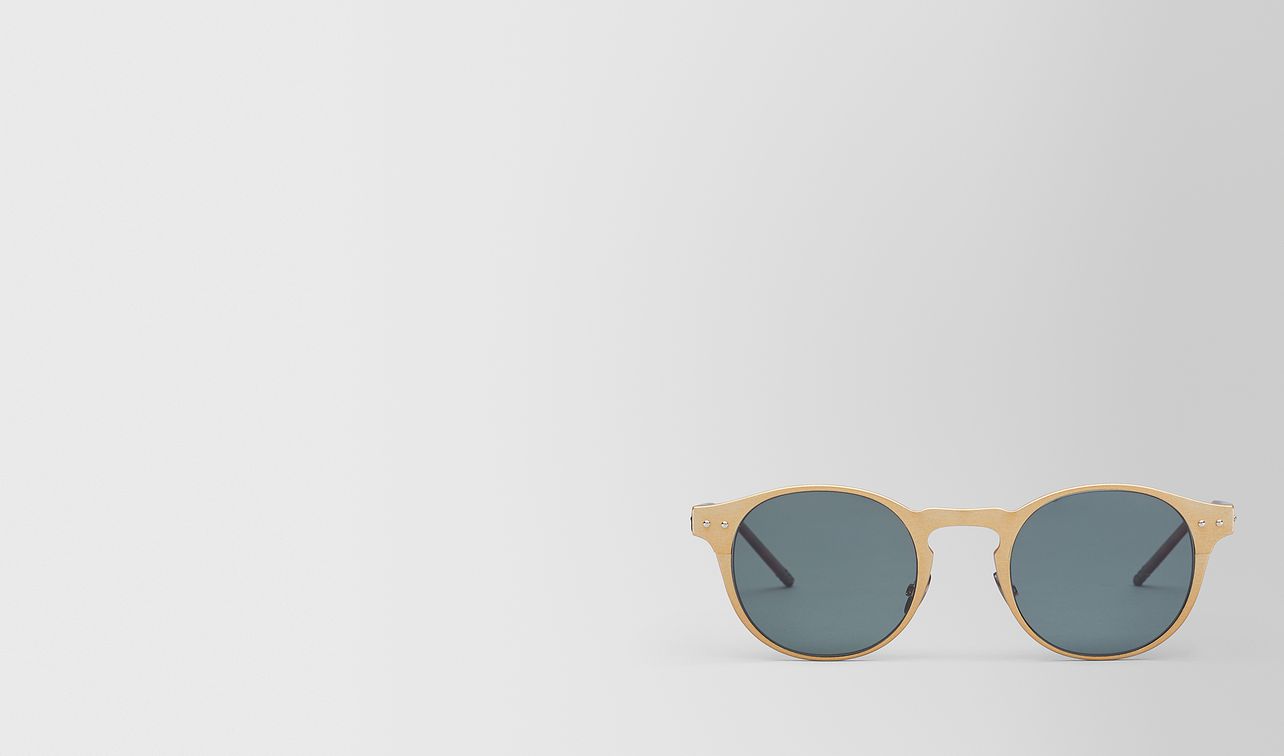bronze aluminium sunglasses landing